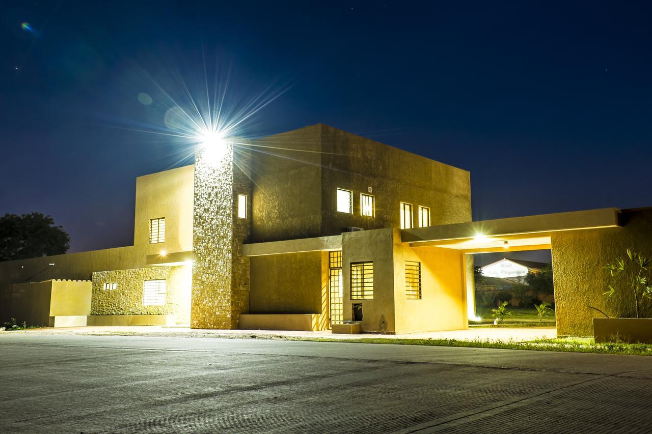 El Suto-Aparthotel San José de Chiquitos Εξωτερικό φωτογραφία