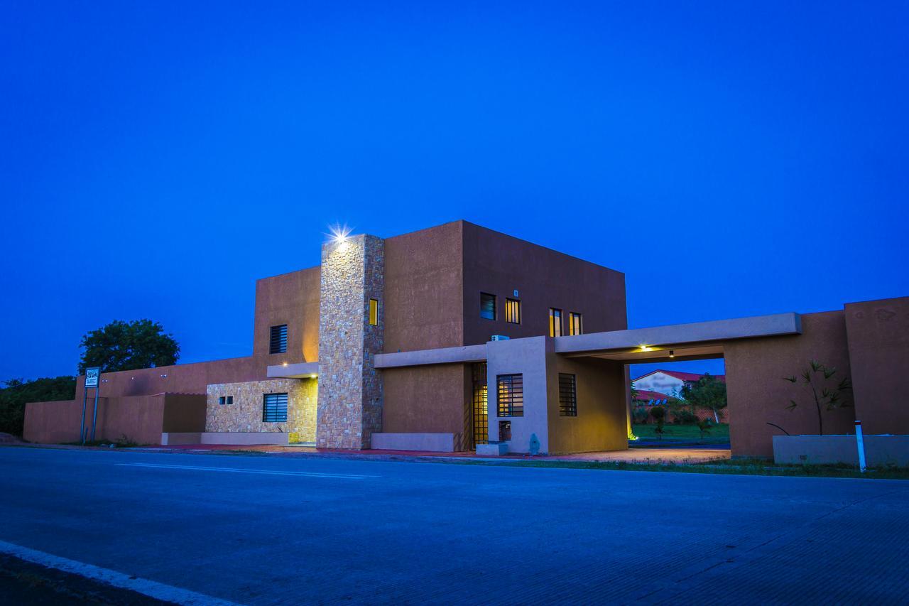 El Suto-Aparthotel San José de Chiquitos Εξωτερικό φωτογραφία